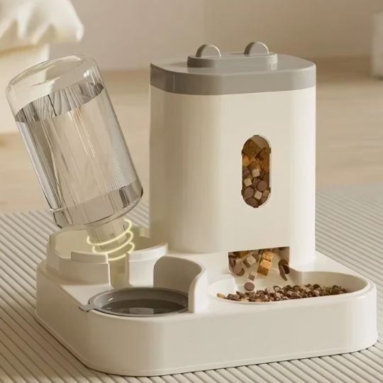 distributeur de croquettes pour chat innovante