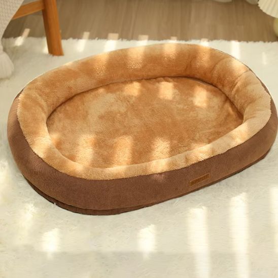 coussin chat brun et ovale