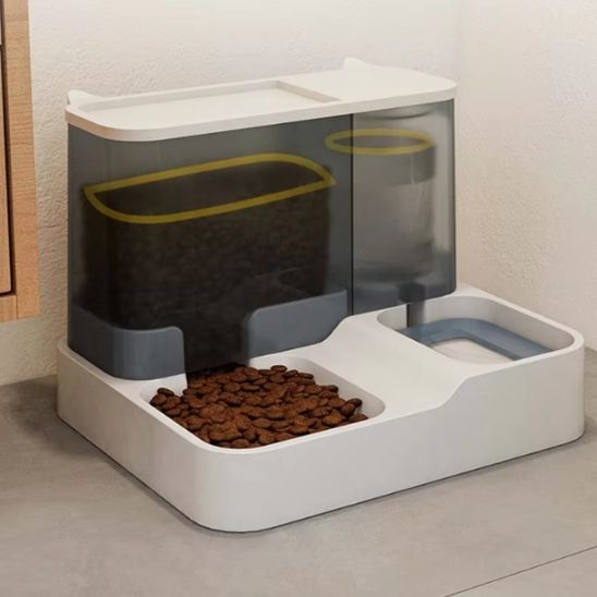 distributeur croquette chat indispensable