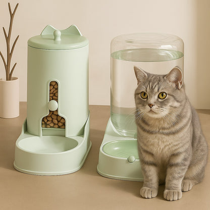 distributeur croquette chat vert avec chat