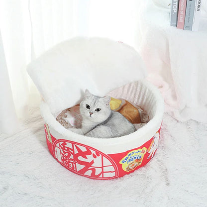 maison pour chat style japonais rond et profond et un chat qui est coucher dedans