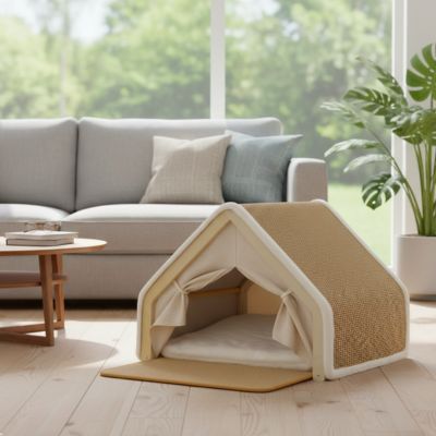 maison pour chat en forme de tente et le toit en griffoir de couleur beige dans un salon stylé